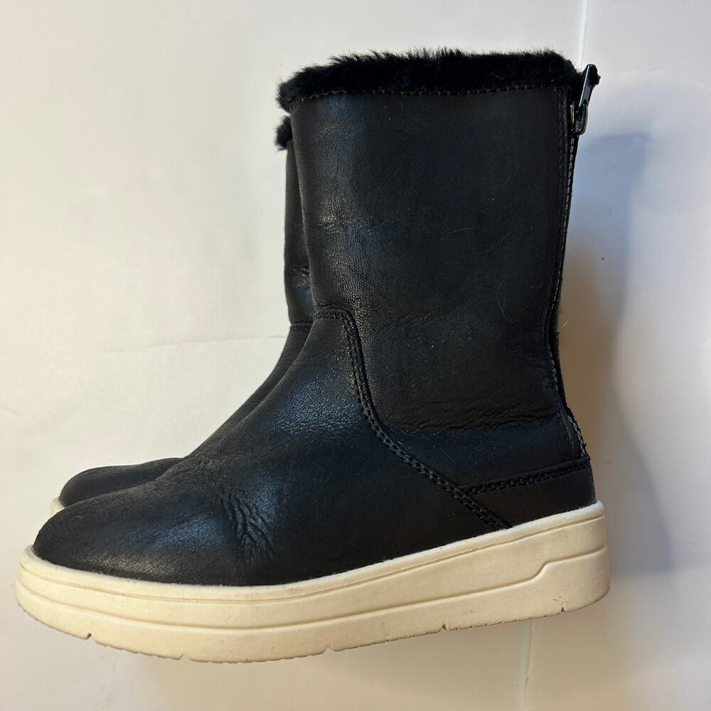 Cat & Jack Nikita Big Girls Faux Leather & Sherpa Double Zip Sneaker Booties 13 - Picture 3 of 5